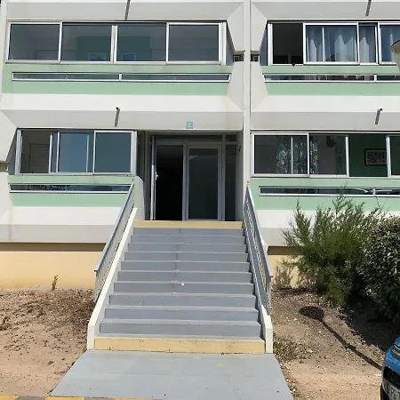 A 100m De La Apartment *